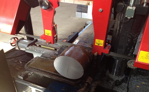 常平镇卧式带锯床加工时出现明显振荡如何排查？